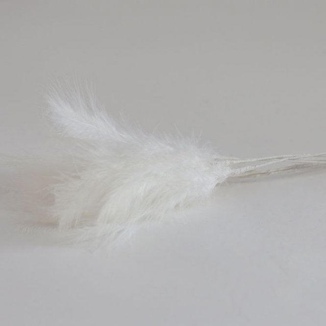Fluff Feathers White