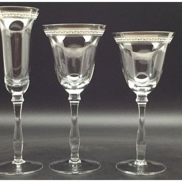 Decal White Wine Glass Silver