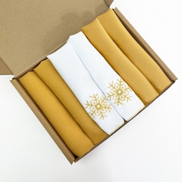 Xmas Embroidered Napkin Set Snowflake with Gold Napkins