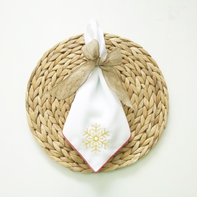 Xmas Embroidered Napkin Snowflake